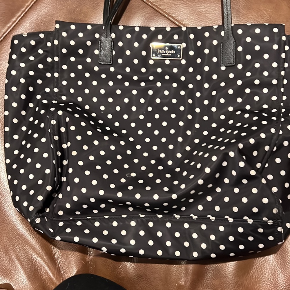 Kate Spade shoulder bag.